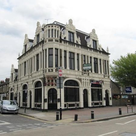 Duke Of Fife Otel Barking  Dış mekan fotoğraf