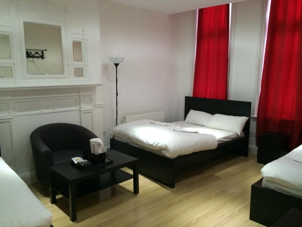 Duke Of Fife Otel Barking  Oda fotoğraf